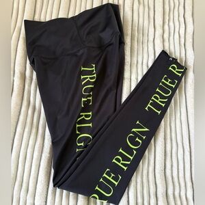 True Religion World Tour Black Compression Leggings with Neon Green Logo SzS
